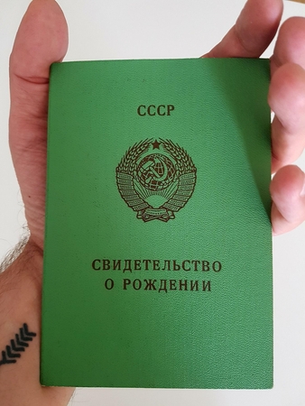 M. Berenis apie sovietinį gimimo liudijimą: net krūptelėjau pamatęs