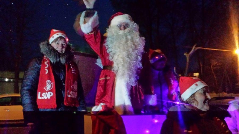 Kalėdų eglė nušvito ir Batniavoje 