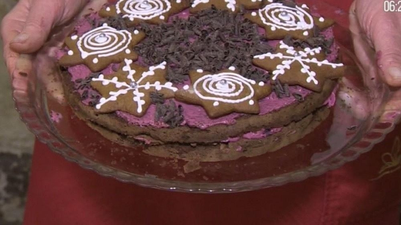 Draugams – netikėtas tortas su burokėliais