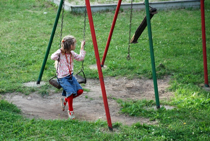 Tėvai, būkite budrūs: nepažįstamoji vaikui liepė nusižudyti