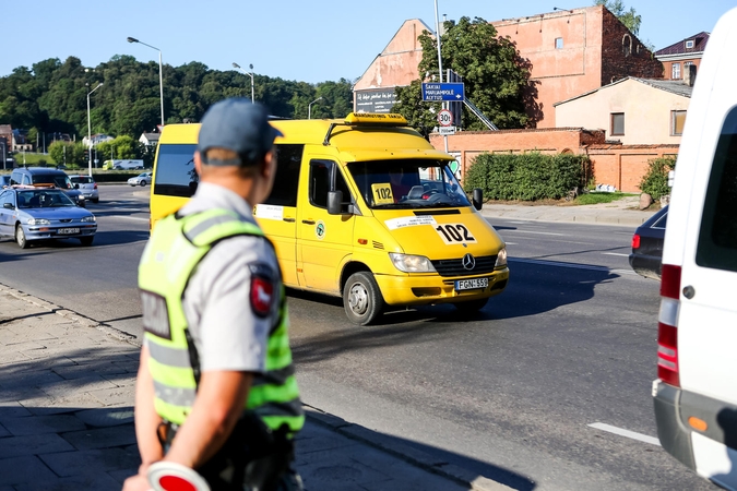 Išstumti vežėjai skaičiuoja nuostolius