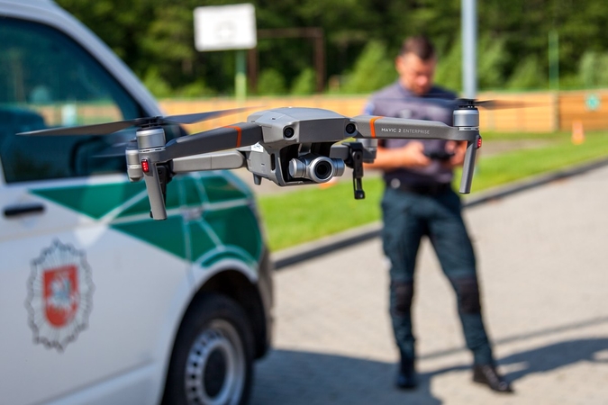 Policija įvykių vietų apžiūrai pasitelks bepilotes skraidykles