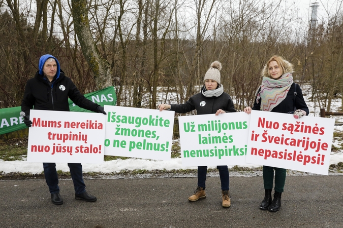 „Achemos“ vadovas: streikuoti pradėjo apie 100 žmonių, sustabdytas vienas cechas