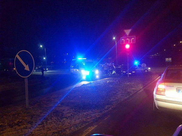 Jonavos gatvėje susidūrė "Volkswagen" ir saugos tarnybos automobilis
