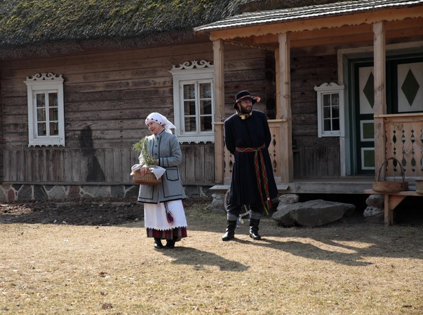 Senos naujos tradicijos: kas jis, gandrelis žmogelis?