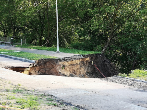 Apie gatvių duobes ir broką sostinės vadovai kalbėti nenori