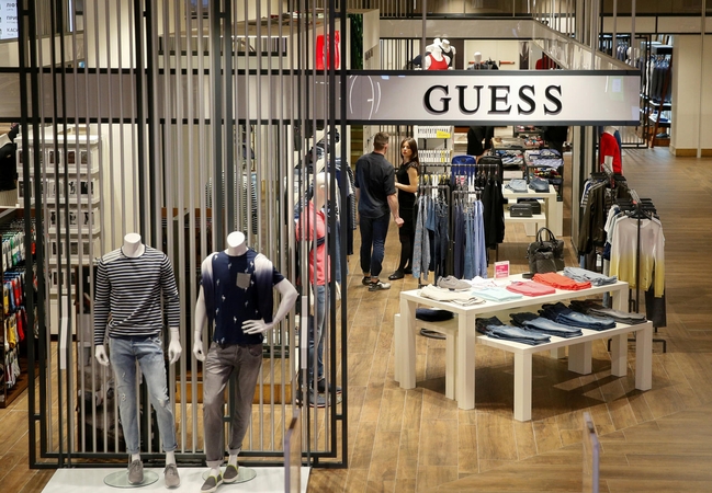 Drabužių kompanijai „Guess“ skirta 40 mln. eurų bauda