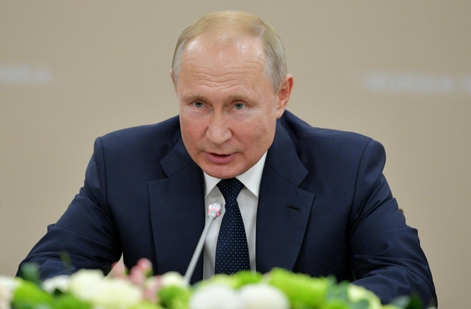 Augant Rusijos įtakai V. Putinas ruošiasi vizitui į Vengriją