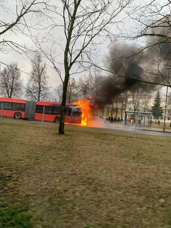 Sujudimas Vilniuje: autobusas virto fakelu