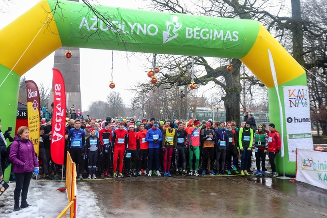 Jubiliejinis „Ąžuolyno bėgimas“ subūrė entuziastus iš visos šalies