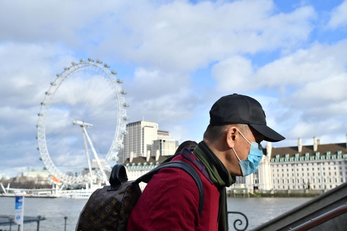 Didžiojoje Britanijoje nustatyti pirmieji du užsikrėtimo koronavirusu atvejai