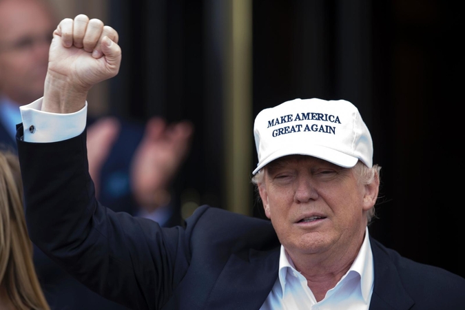 Škotijoje viešintis D. Trumpas sveikina „Brexit“ šalininkų pergalę 