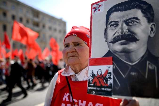 Iškiliausia istorine asmenybe rusai laiko J. Staliną