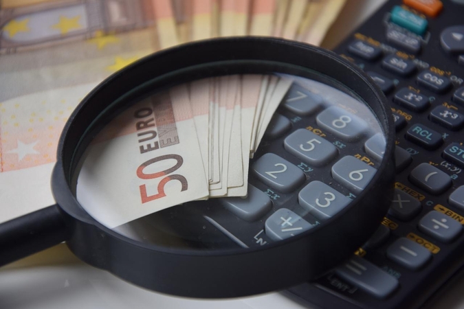 Sumažintų pensijų ir išmokų savininkams žadamos kompensacijos