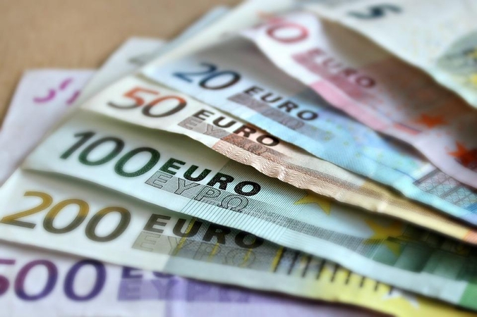Didės piniginės baudos už nusikalstamas veikas