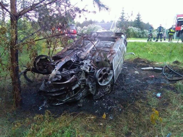 Avarija Kaišiadorių rajone: užsidegus automobiliui sunkiai sužeistas keleivis