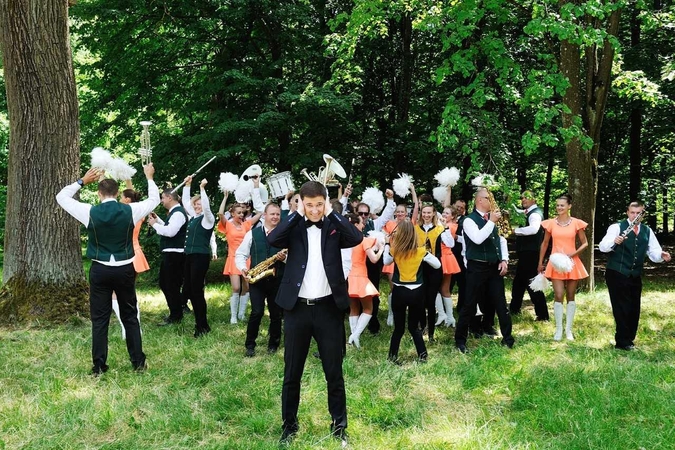 „Ąžuolynas“ vėl kviečia į muzikinius piknikus