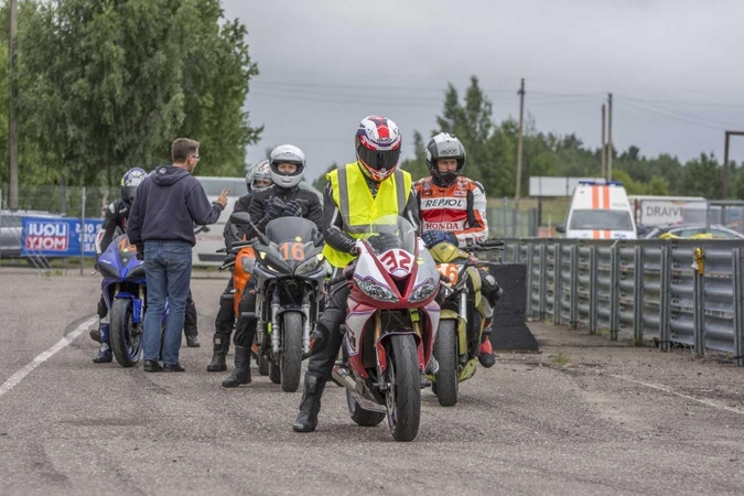 Motociklininkų laukia karšta vasara