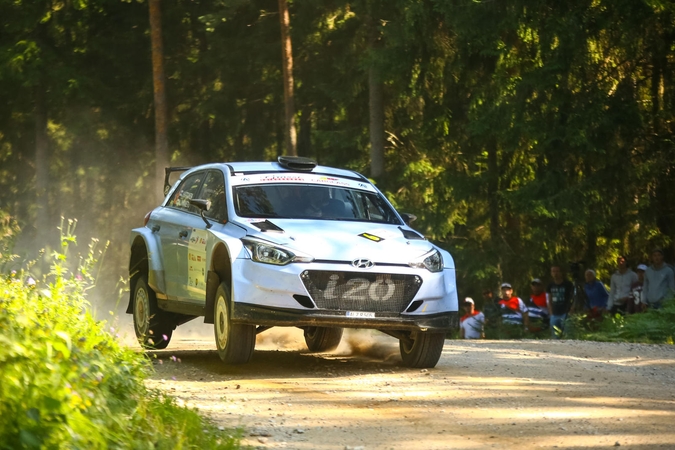 Elektrėnų ralyje – V. Švedo debiutas su „VW Polo R5“