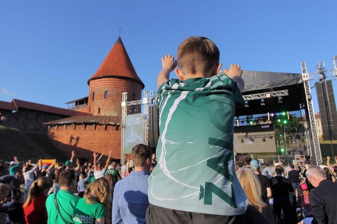 Krepšinio aistruoliai už „Žalgirio“ pergalę statė keturženkles sumas