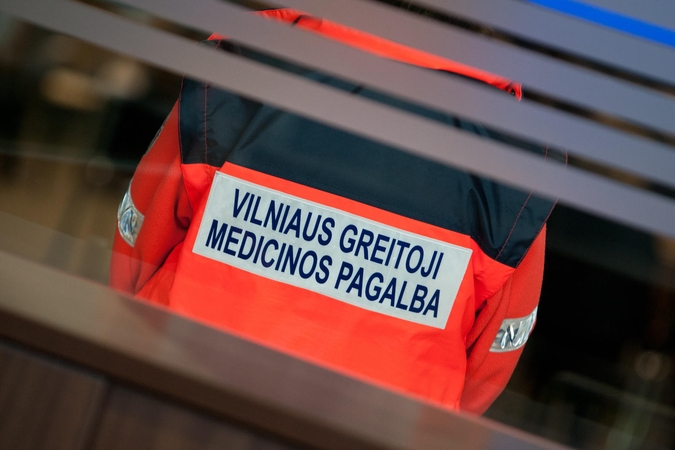 Vilniuje per avariją nukentėjo sulaikytoji
