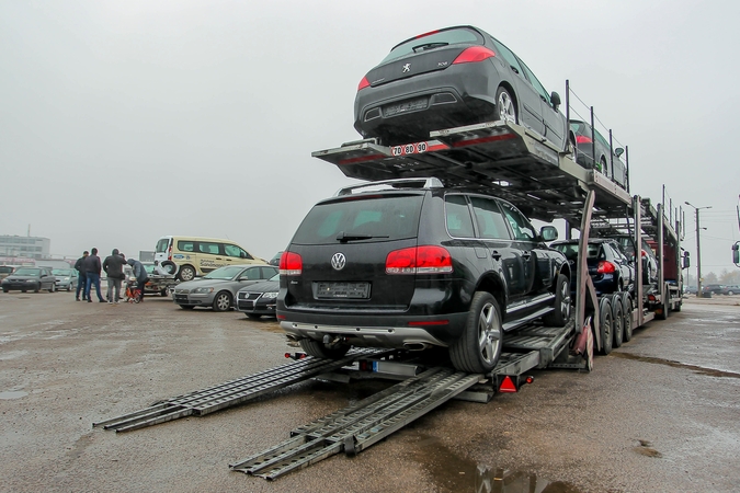 Lankėsi: prieš karinių veiksmų pradžią ukrainiečiai automobilius pirko itin aktyviai, stengdamiesi sukaupti tam tikrą rezervą.