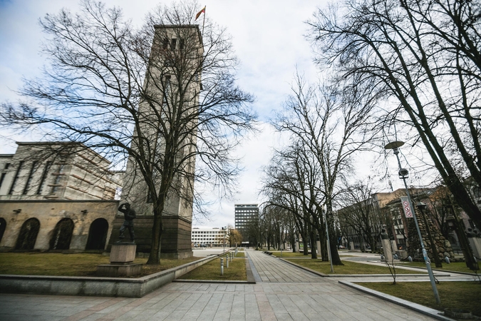 Tvarkys Karo muziejaus sodelį