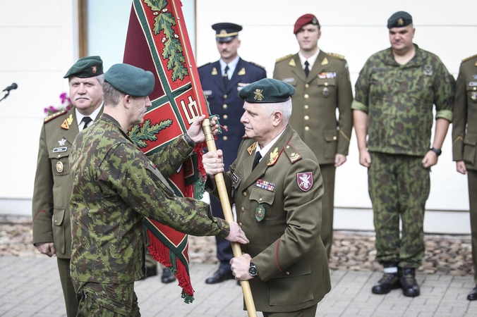 Paaiškėjo, kas vadovaus kariuomenės Mokymo ir doktrinų valdybai