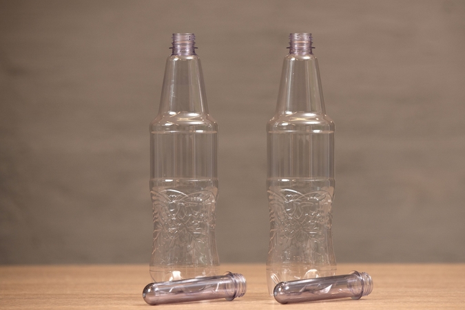 „Švyturys-Utenos alus“ pirmieji Lietuvoje pradeda naudoti 100 proc. perdirbtą plastiką alaus taroje