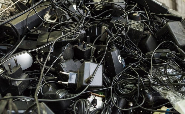 ES užsimojo sumažinti elektronikos atliekų srautą
