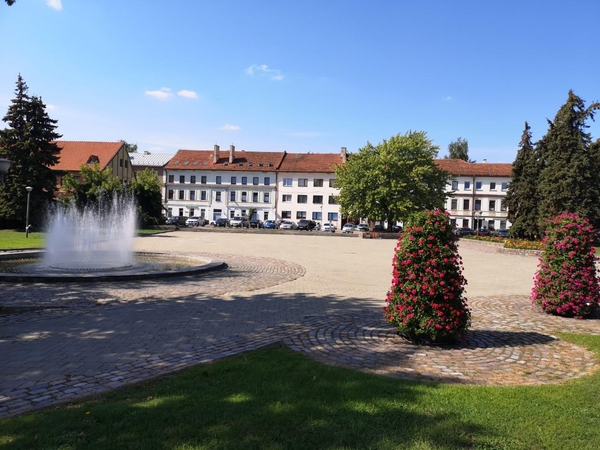 Užmirštą Steigiamojo Seimo aikštę žadins „Puota“