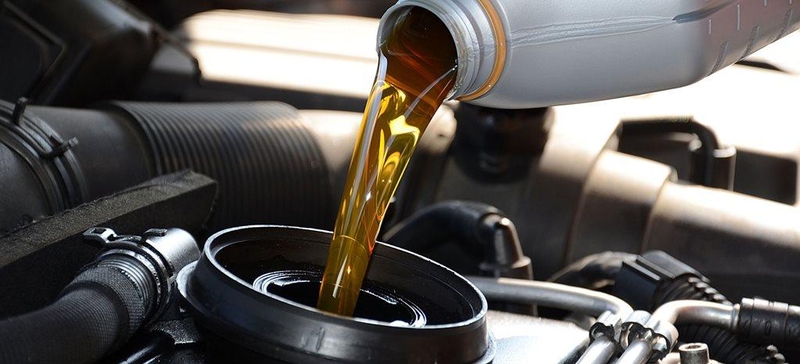 Alyva automobiliui – kaip vanduo žmogui