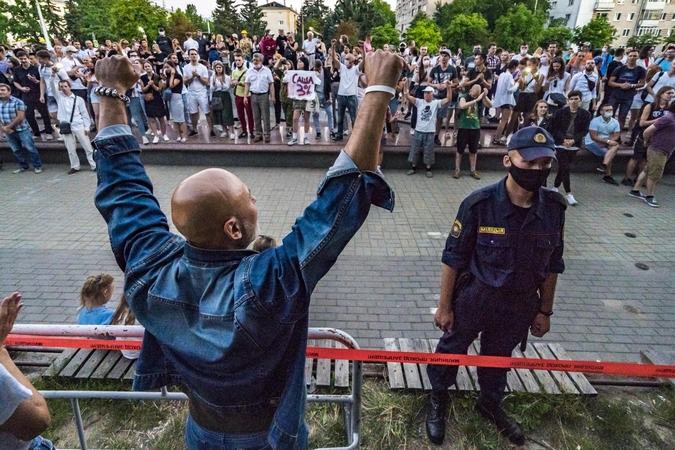 Baltarusijoje sulaikyti trys televizijos „Current Time“ žurnalistai