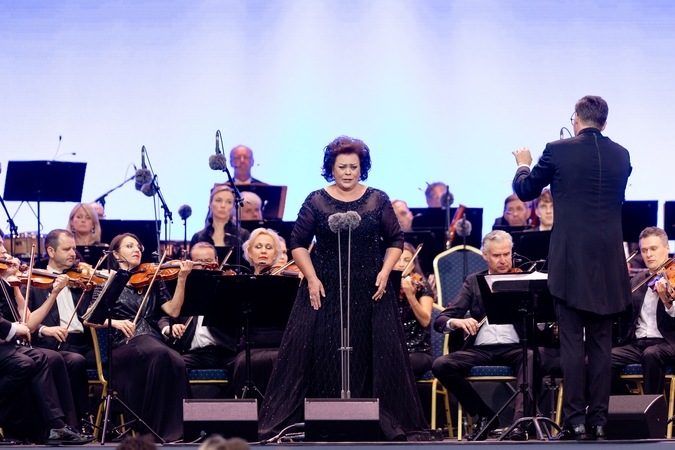 Festivalio „Midsummer Vilnius“ atidarymo koncerte triumfavo operos superžvaigždė V. Urmana