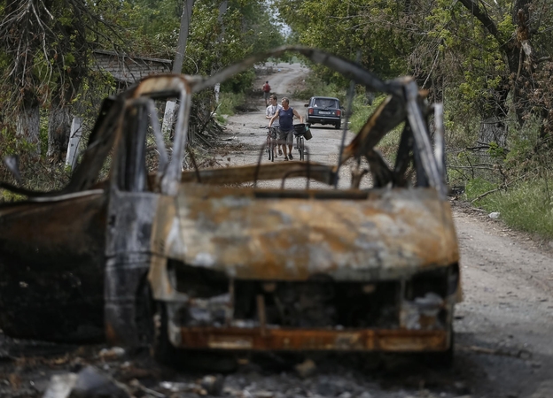 Ukrainoje per susirėmimus žuvo 12 civilių gyventojų, derybos su V. Putinu atmestos 