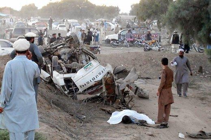 Per išpuolį prieš Pakistano ministro kortežą žuvo du žmonės