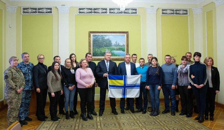 Ukrainos prezidentas žada sugrąžinti namo Rusijos suimtus jūrininkus