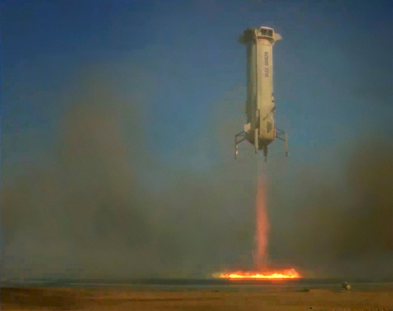 Skrydžiams į Mėnulį kuriama „Blue Origin“ raketa atliko sėkmingą bandomąjį skrydį