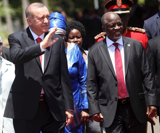 Recepas Tayyipas Erdoganas ir Johnas Magufuli