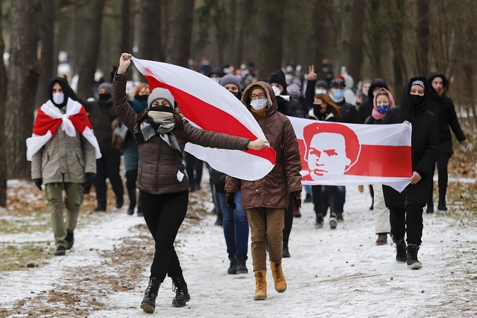 Minske 25 paroms areštuotas Rusijos pilietis, gaminęs opozicijos protestų simboliką