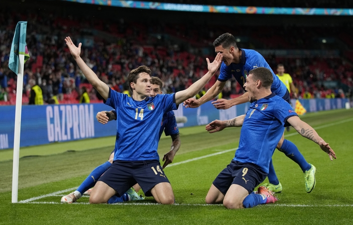 Italijos futbolininkai po pratęsimo palaužė austrus ir iškopė į ketvirtfinalį