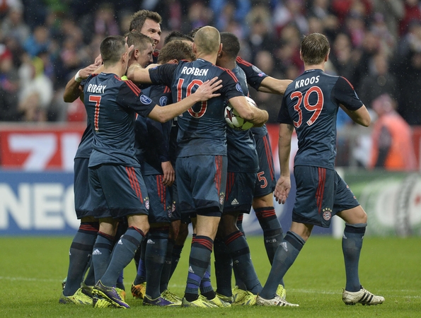 "Bayern" futbolininkai sutriuškino "Plzen" komandą