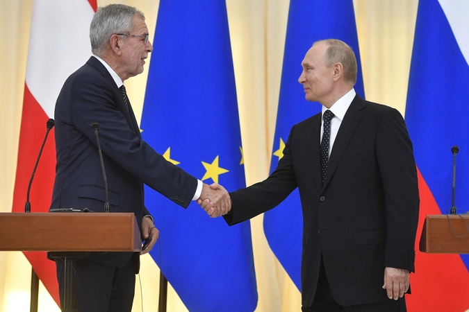 Alexanderis Van der Bellenas ir Vladimiras Putinas