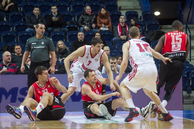 "Lietuvos rytas" apmaudžiai pralaimėjo Sankt Peterburgo "Spartak" krepšininkams