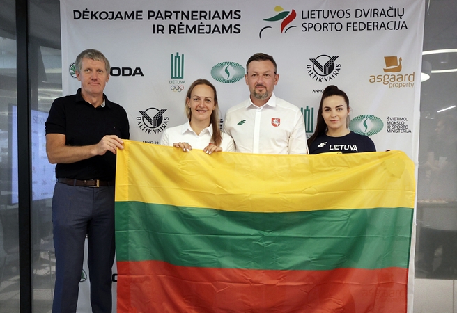 Prieš skrydį į Tokiją S. Krupeckaitei ir M. Marozaitei – palinkėjimai iš olimpinio čempiono