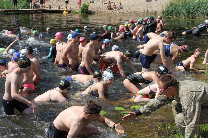 Prie Šveicarijos Joninių maratono rekordo prisidėjo ir studentė iš Indijos