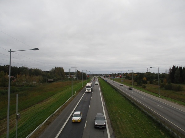 Kelininkai: šalies kelių dangos daugiausia drėgnos, vietomis – šlapios