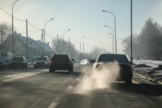 ES susitarė dėl naujų transporto priemonių išmetamų teršalų leistinų ribų