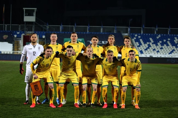 Lietuvos futbolo rinktinė kontrolinėje akistatoje išvykoje neprilygo Kosovui