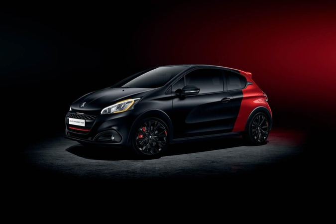 Ženevoje pristatomas "Peugeot 208"